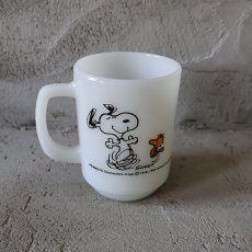 画像1: 60〜70's Fire-King USA製 PEANUTS 9オンスマグ (1)