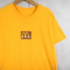 画像1: Cactus Jack×McDonald's ロゴプリント ヒップホップTシャツ M (1)