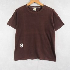 画像2: 70's RUSSELL ATHLETIC USA製 "TOM LYONS" プリントTシャツ BROWN M (2)