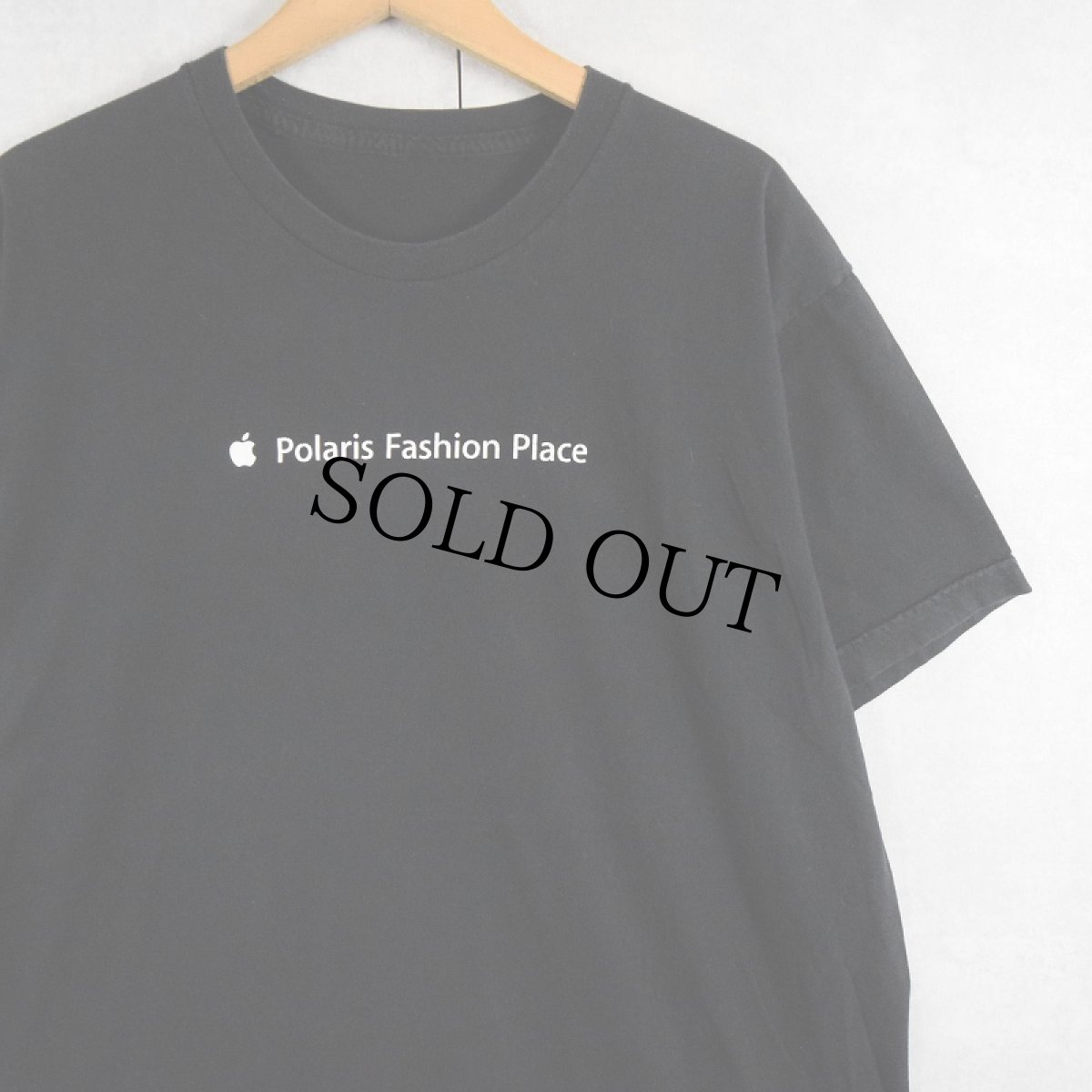 画像1: Apple "Polaros Fashon Place" プリントTシャツ BLACK (1)