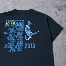 画像2: 2010 NOFX "Fermented and Flailing" パンクロックバンド ツアープリントTシャツ BLACK L (2)