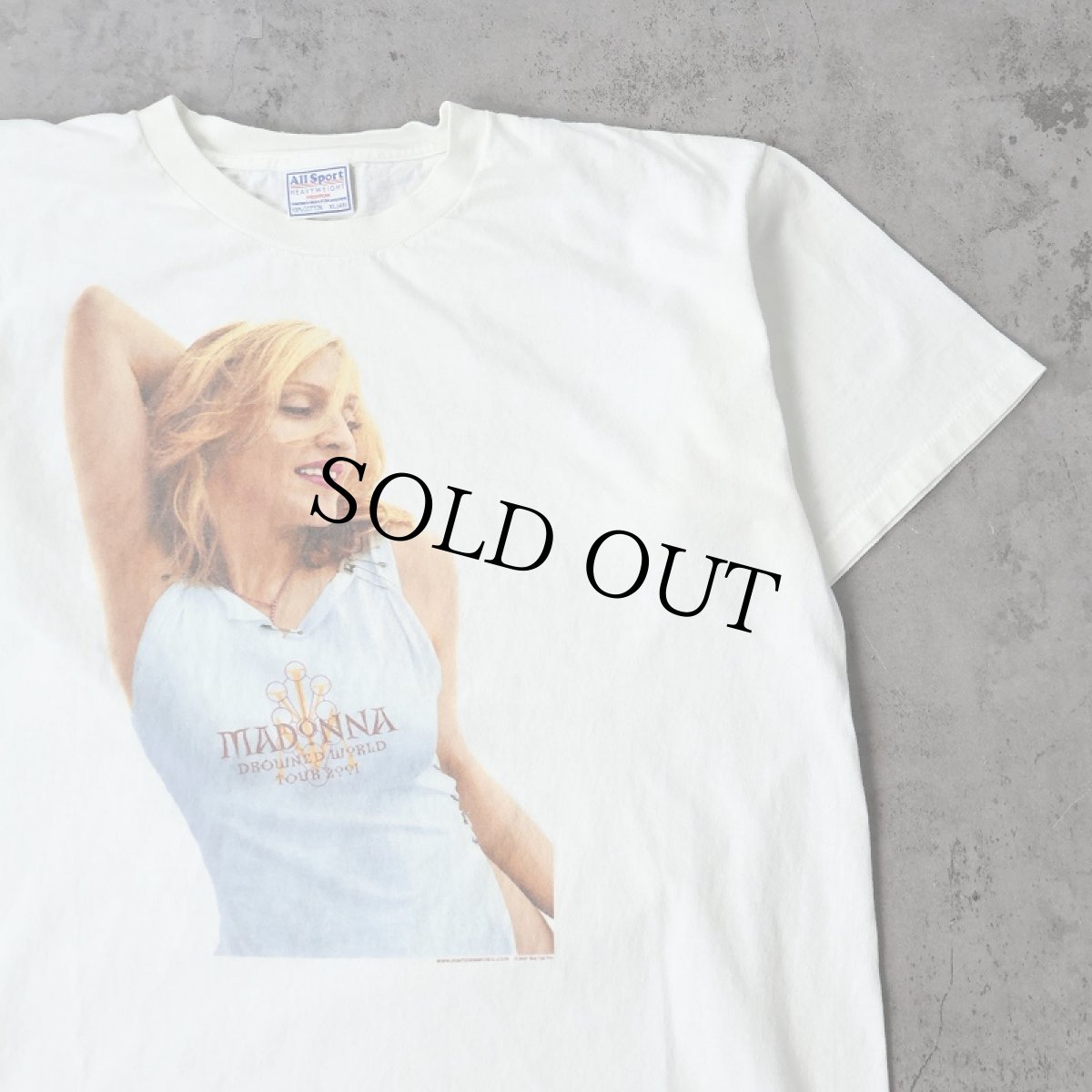 画像1: 2000's MADONNA シンガーソングライター ツアープリントTシャツ XL (1)