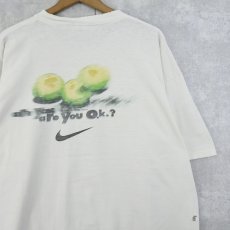 画像1: 2000's NIKE "are you o.k.?" テニスボールプリントTシャツ XL (1)