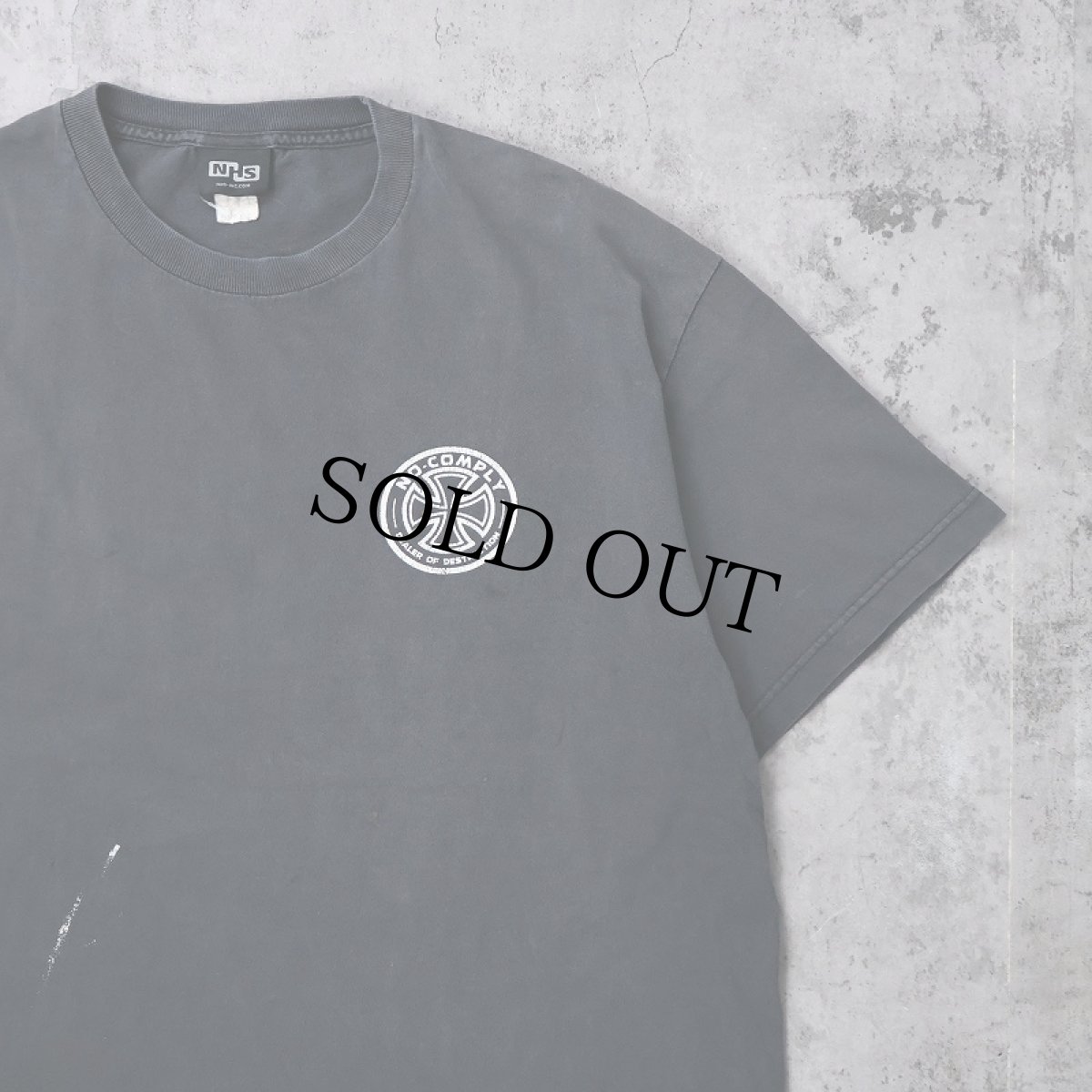 画像2: INDEPENDENT ロゴプリントTシャツ BLACK (2)