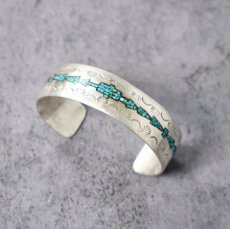 画像1: Navajo "Juan Singer" チップインレイ バングル (1)