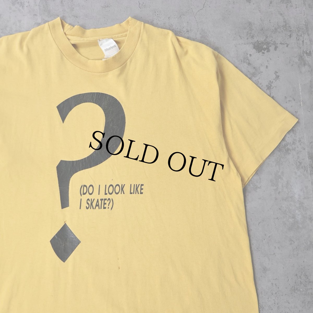 画像1: 90's USA製 "DO I LOOK LIKE I SKATE?" プリントTシャツ XL (1)