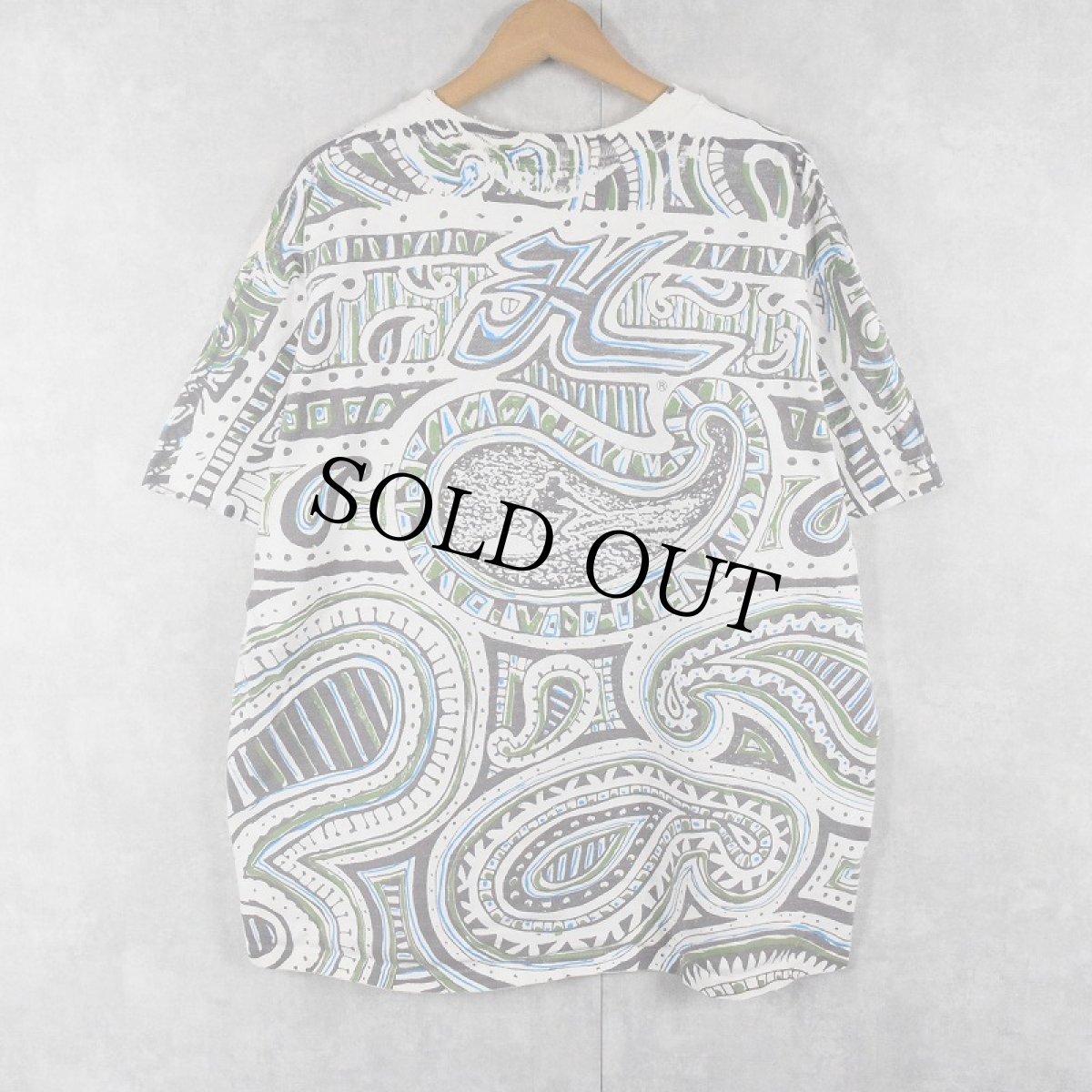 画像2: 90's Hobie サーフブランド ロゴ刺繍 ペイズリー柄 大判プリントTシャツ (2)