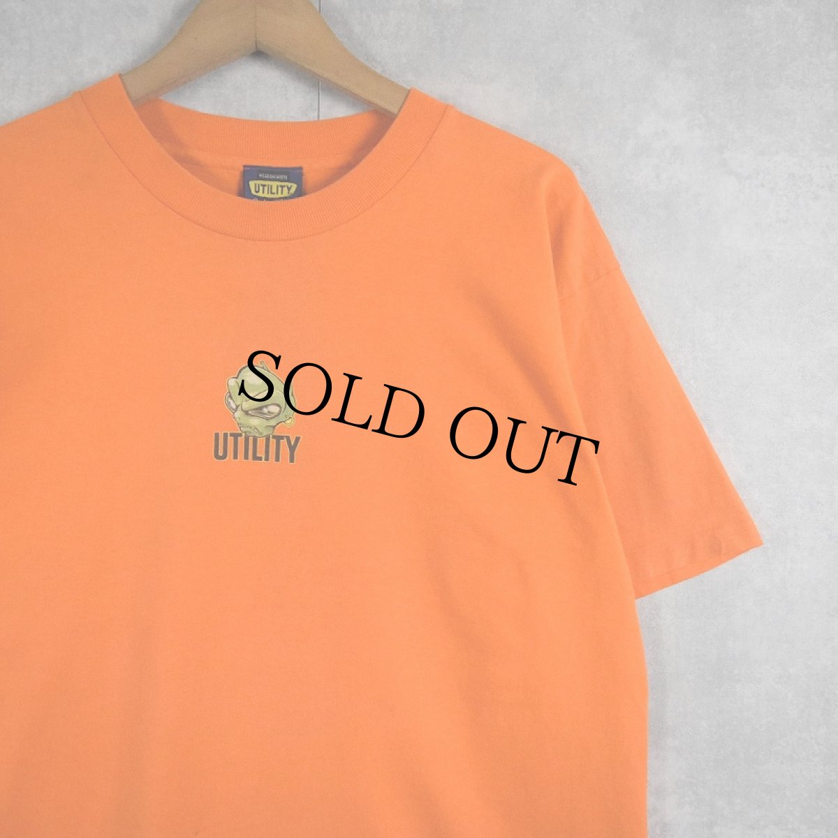 画像2: 【SALE】 90's UTILITY USA製 エイリアンプリントTシャツ M (2)