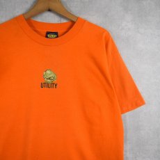 画像2: 90's UTILITY USA製 エイリアンプリントTシャツ M (2)