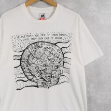画像1: 90's USA製 "PEOPLE DON'T GO OUT OF THEIR MIND..." プリントTシャツ L (1)
