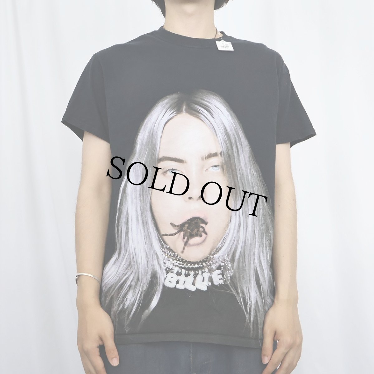 画像2: Billie Eilish "you should see me in a crown" ミュージシャンフォトプリントTシャツ BLACK M (2)