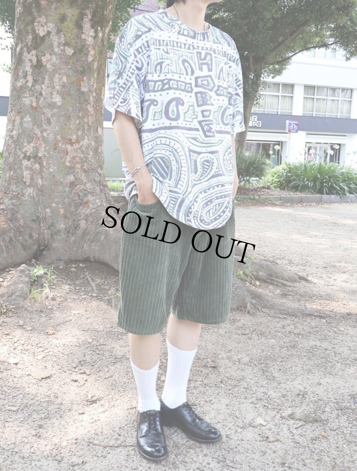 画像3: 90's Hobie サーフブランド ロゴ刺繍 ペイズリー柄 大判プリントTシャツ (3)