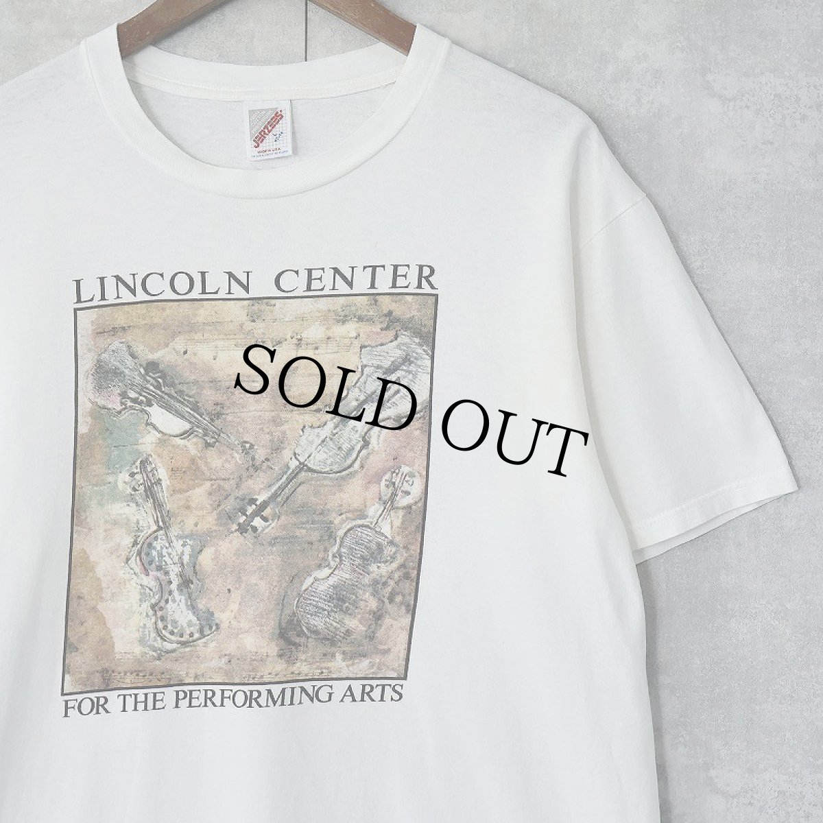 画像1: 【SALE】 90's LINCOLN CENTER USA製 コンサートホール プリントTシャツ L (1)