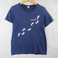 画像1: 70's USA製 "hawaii" 足跡プリントTシャツ NAVY L (1)