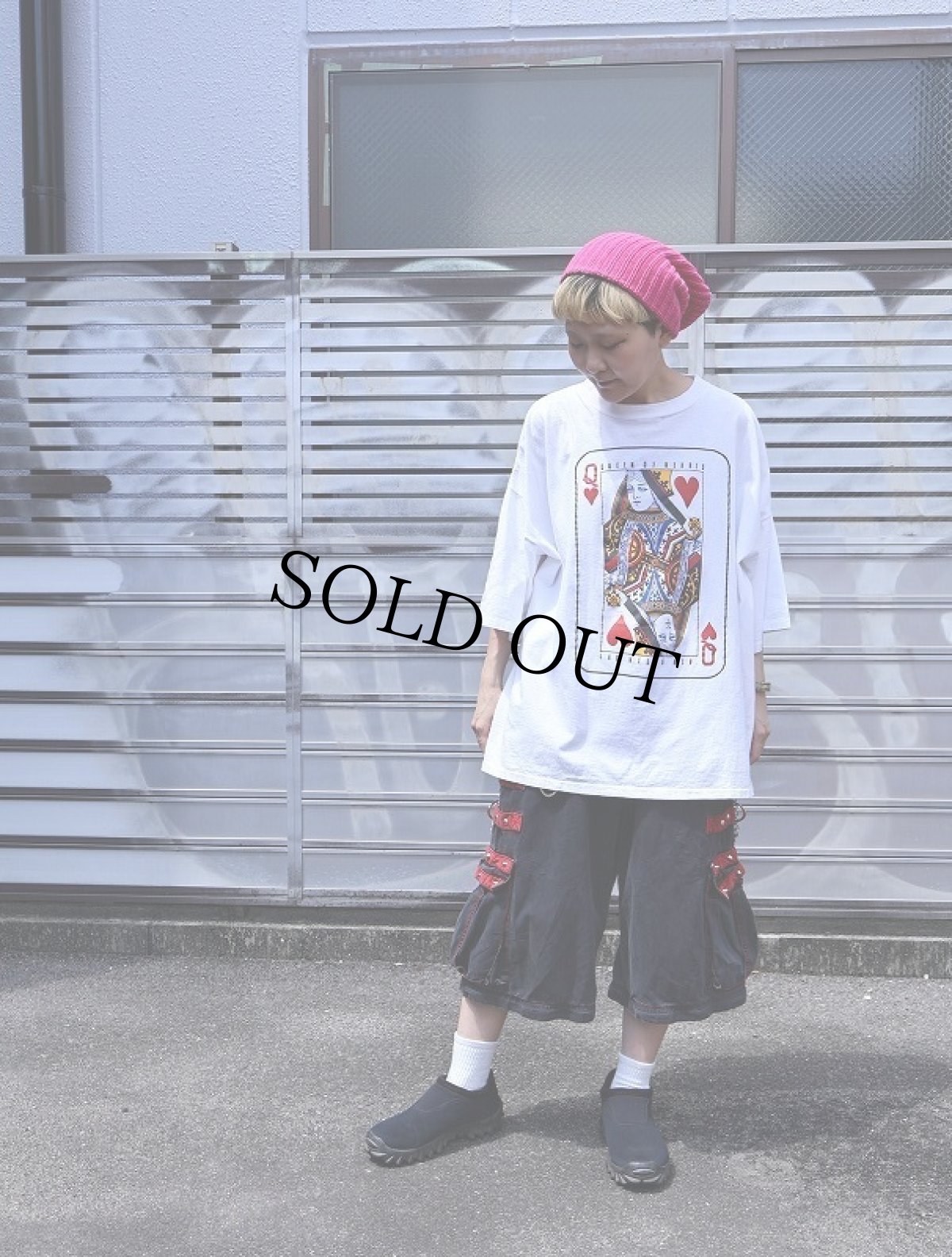 画像2: 90's USA製 "QUEEN OF HEARTS" プリントTシャツ XXL (2)