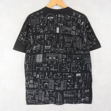 画像2: 90's ACHILLE CASTIGLIONI DESIGN by MoMA インテリア柄 マルチプリントTシャツ BLACK (2)
