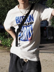 画像1: 90's Levi's USA製 "BUTTON YOUR SHORTS" プリントTシャツ M (1)