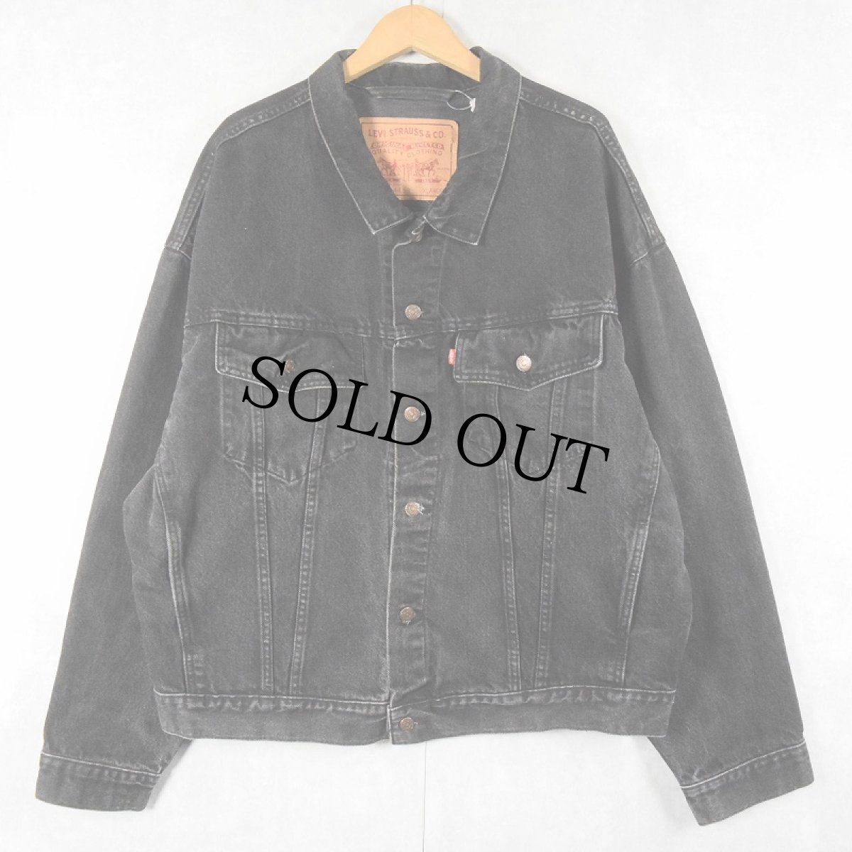 画像1: 90's Levi's 70598 USA製 4ポケ ブラックデニムジャケット XL (1)