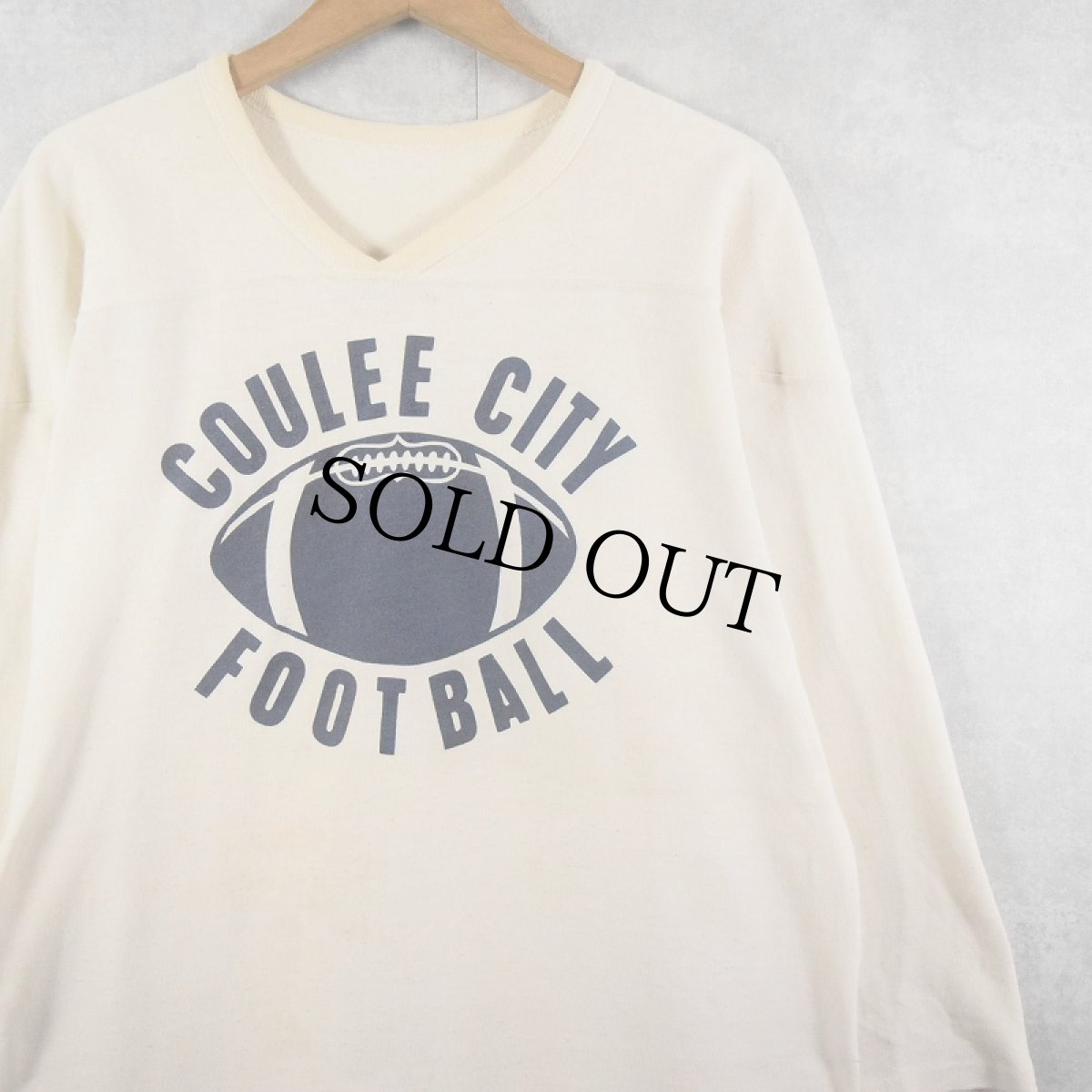 画像1: 70〜80's RUSSELL ATHLETIC 金タグ USA製 "COULEE CITY FOOYBALL" Vネック フットボールTシャツ L (1)