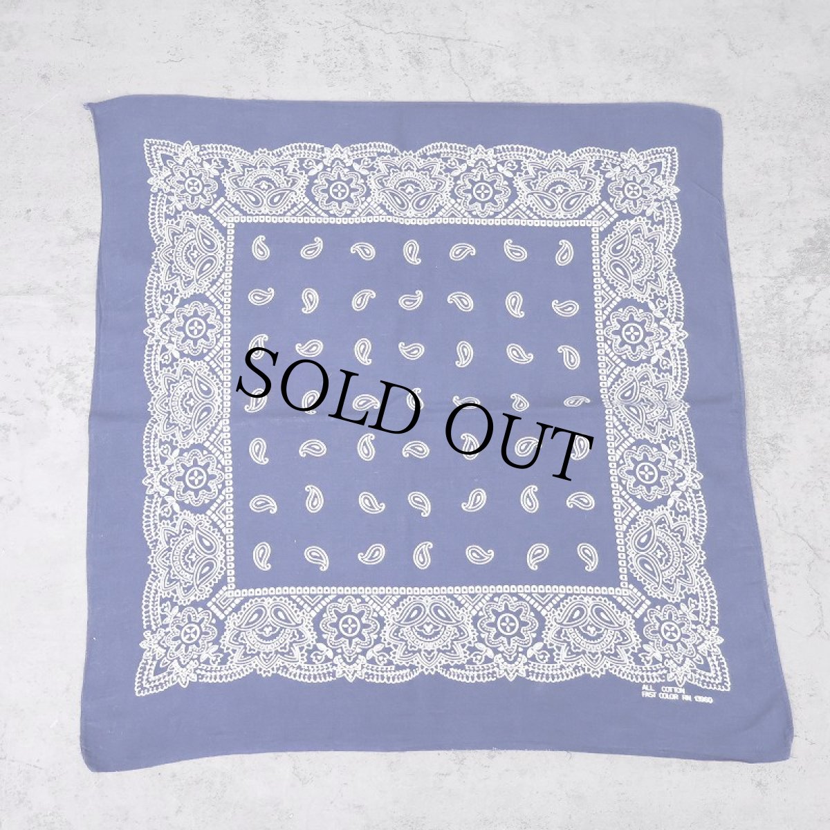 画像2: 60's FAST COLOR ペイズリー柄 バンダナ NAVY (2)