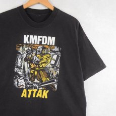 画像1: 2002 KMFDM "ATTAK" インダストリアルバンド アルバムプリントTシャツ BLACK (1)