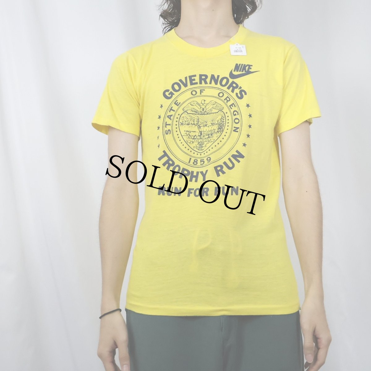 画像2: 80's NIKE 社外タグ USA製 "GOVERNOR'S TROPHY RUN" プリントTシャツ M (2)