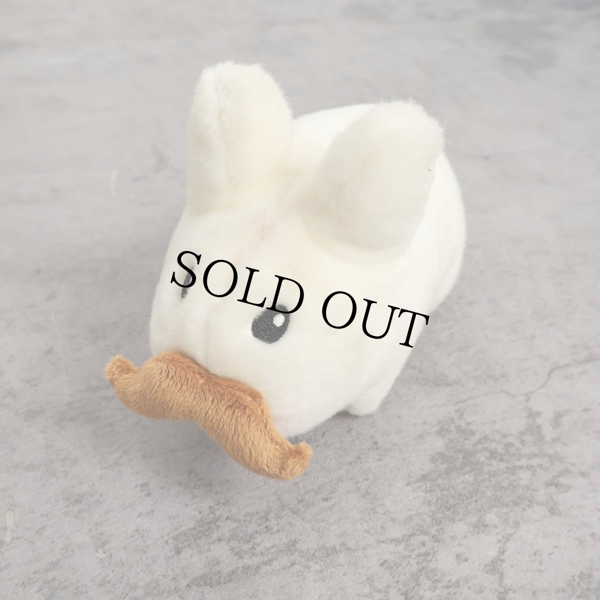 画像1: Frank Kozik x Kidrobot うさぎ ぬいぐるみ (1)