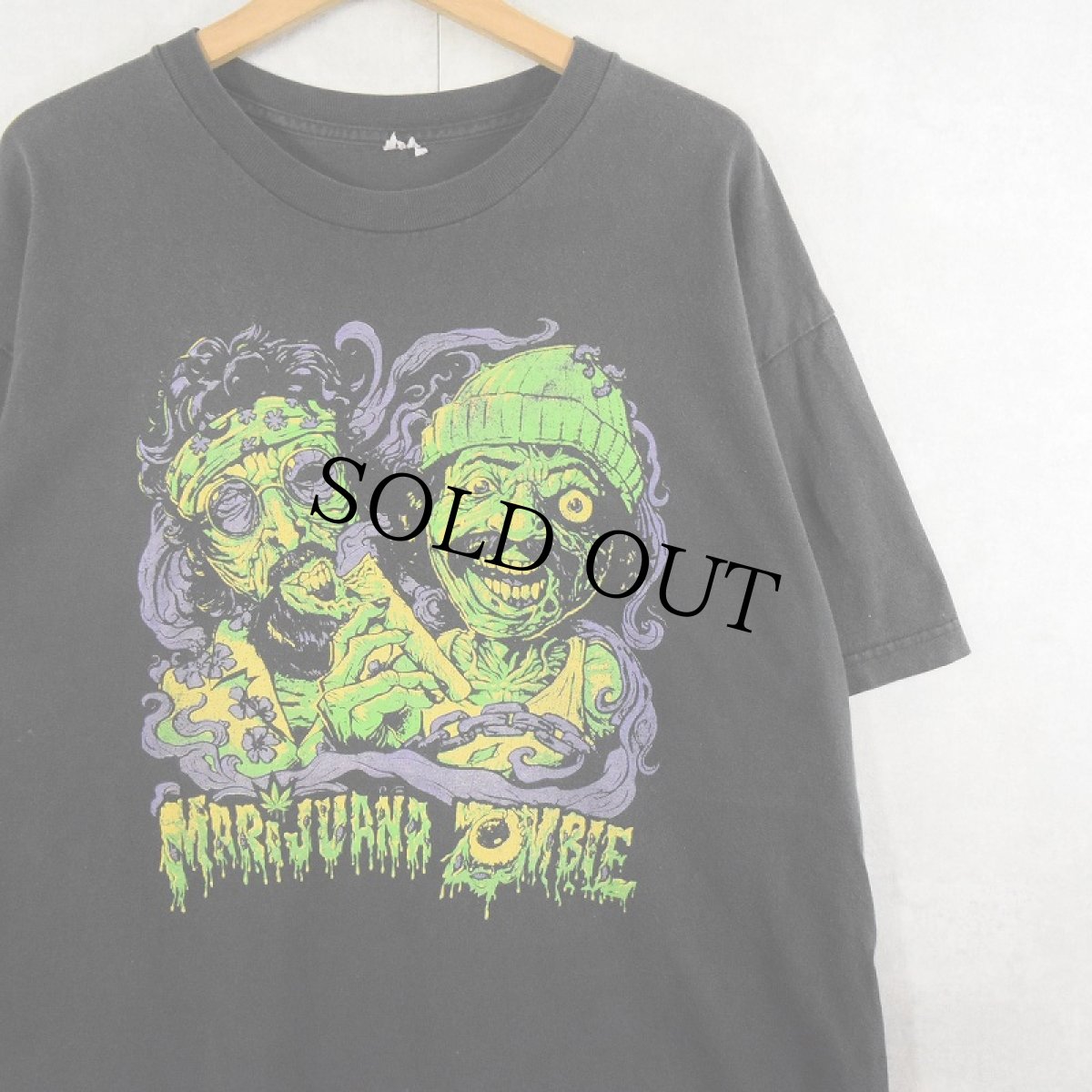 画像1: CHEECH&CHONG "MARIJUANA ZOMBIE" コメディアン ガンジャプリントTシャツ BLACK (1)