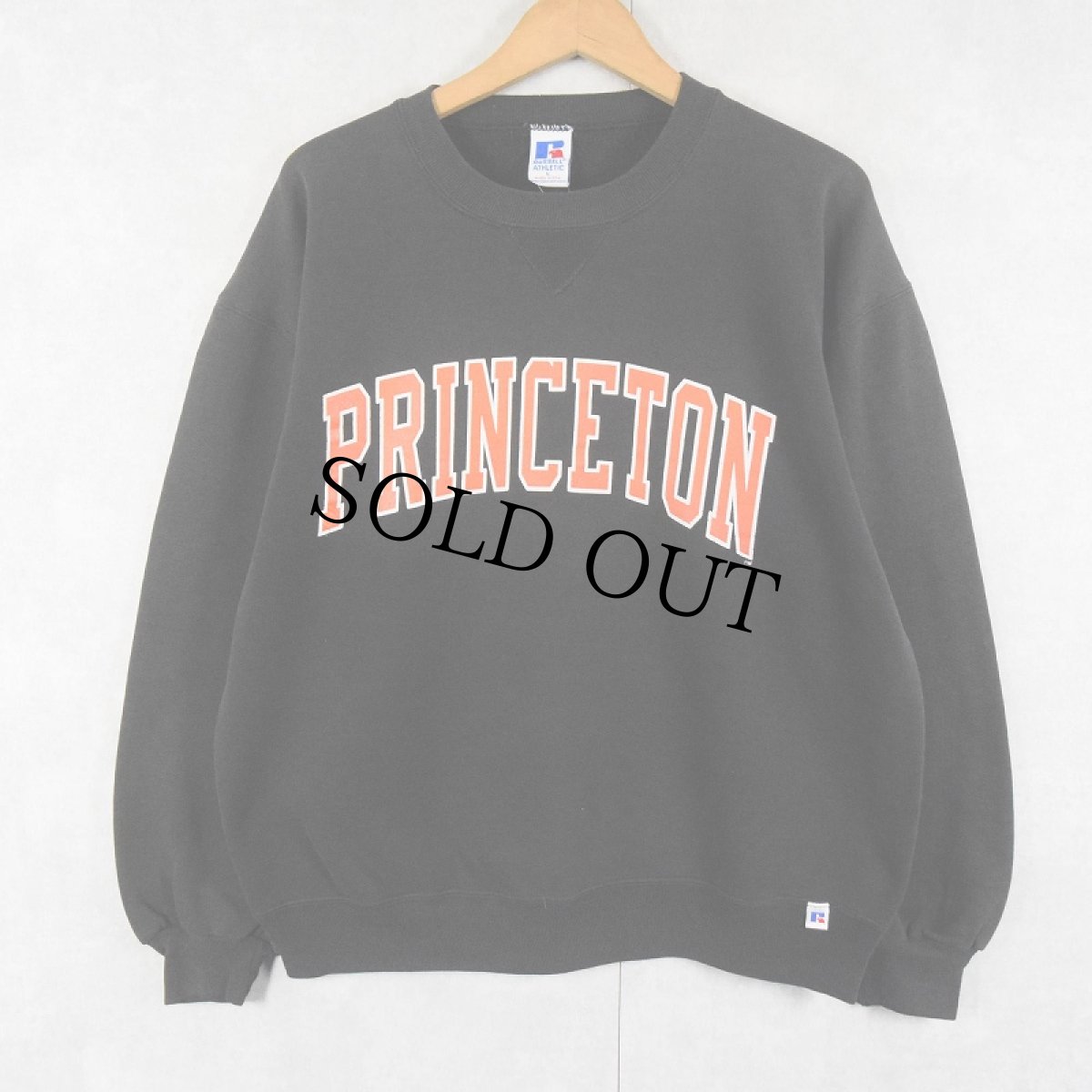 画像1: 90's RUSSELL ATHLETIC USA製 "PRINCETON " 前V プリントスウェット BLACK L (1)