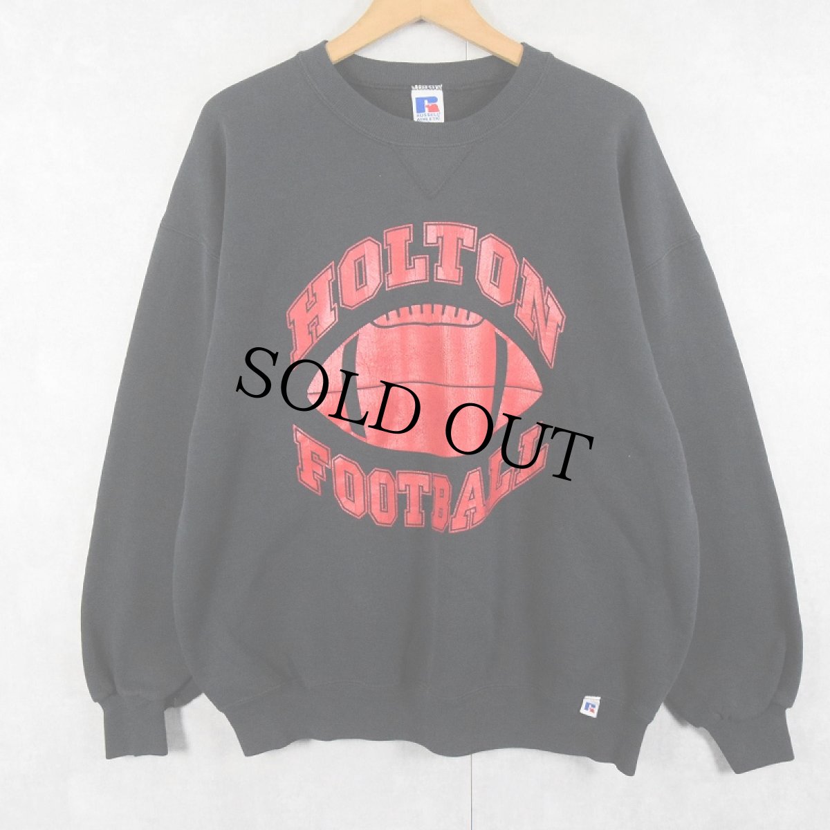 画像1: 90's RUSSELL ATHLETIC USA製 "HOLTON FOOTBALL" 前V プリントスウェット BLACK XL (1)