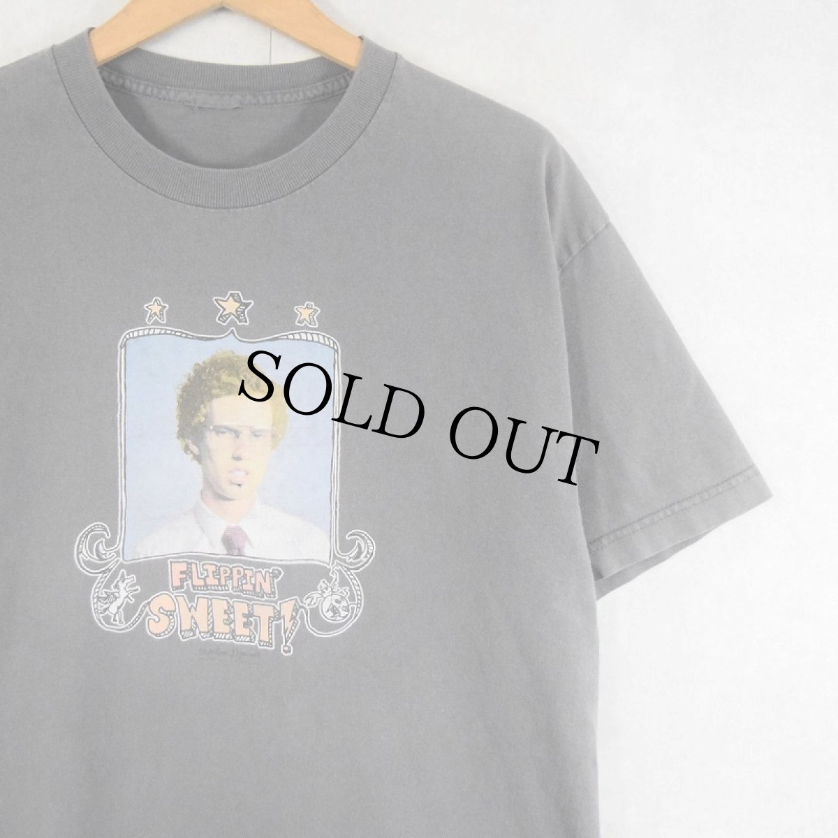 画像1: Napoleon Dynamite "FLIPPIN' SWEET!" コメディ映画プリントTシャツ (1)