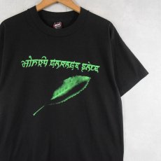 画像1: 90's USA製 変形文字 ガンジャプリントTシャツ BLACK L (1)