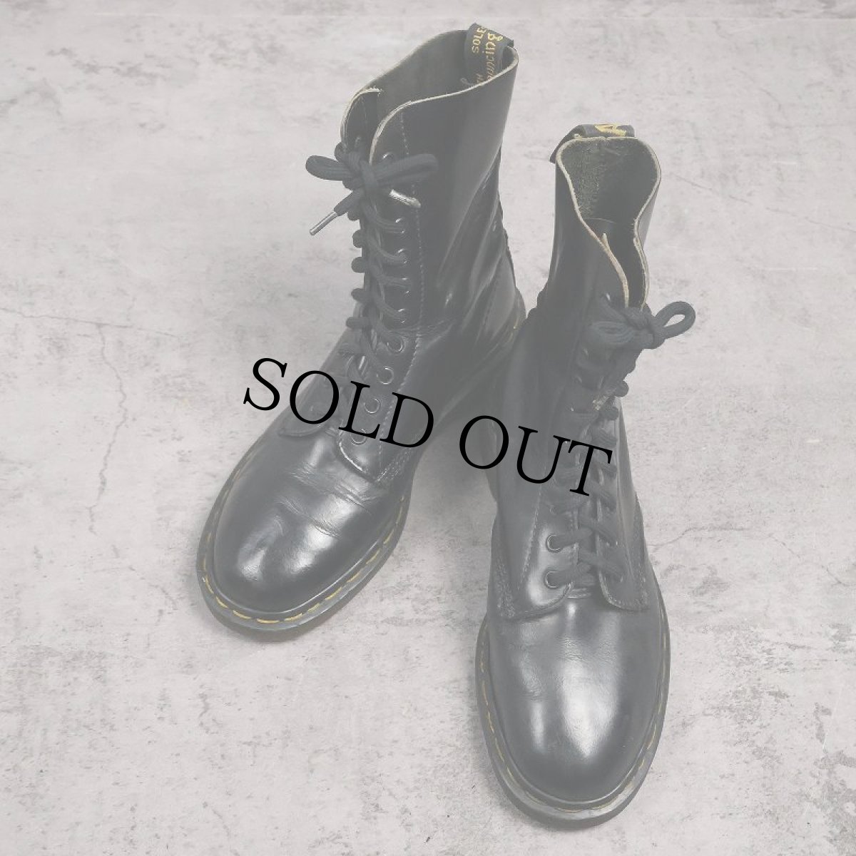 画像1: Dr.Martens ENGLAND製 10ホール レザーブーツ BLACK 26cm (1)