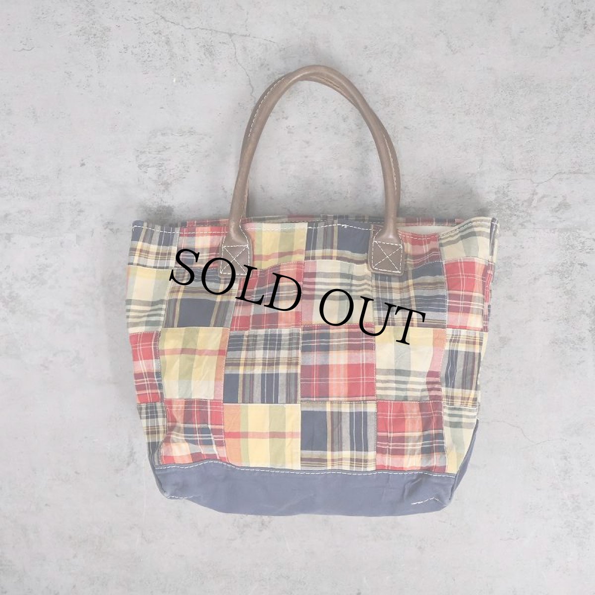 画像2: L.L.Bean チェック柄 刺繍入り レザーハンドル パッチワークトートバッグ MEDIUM (2)