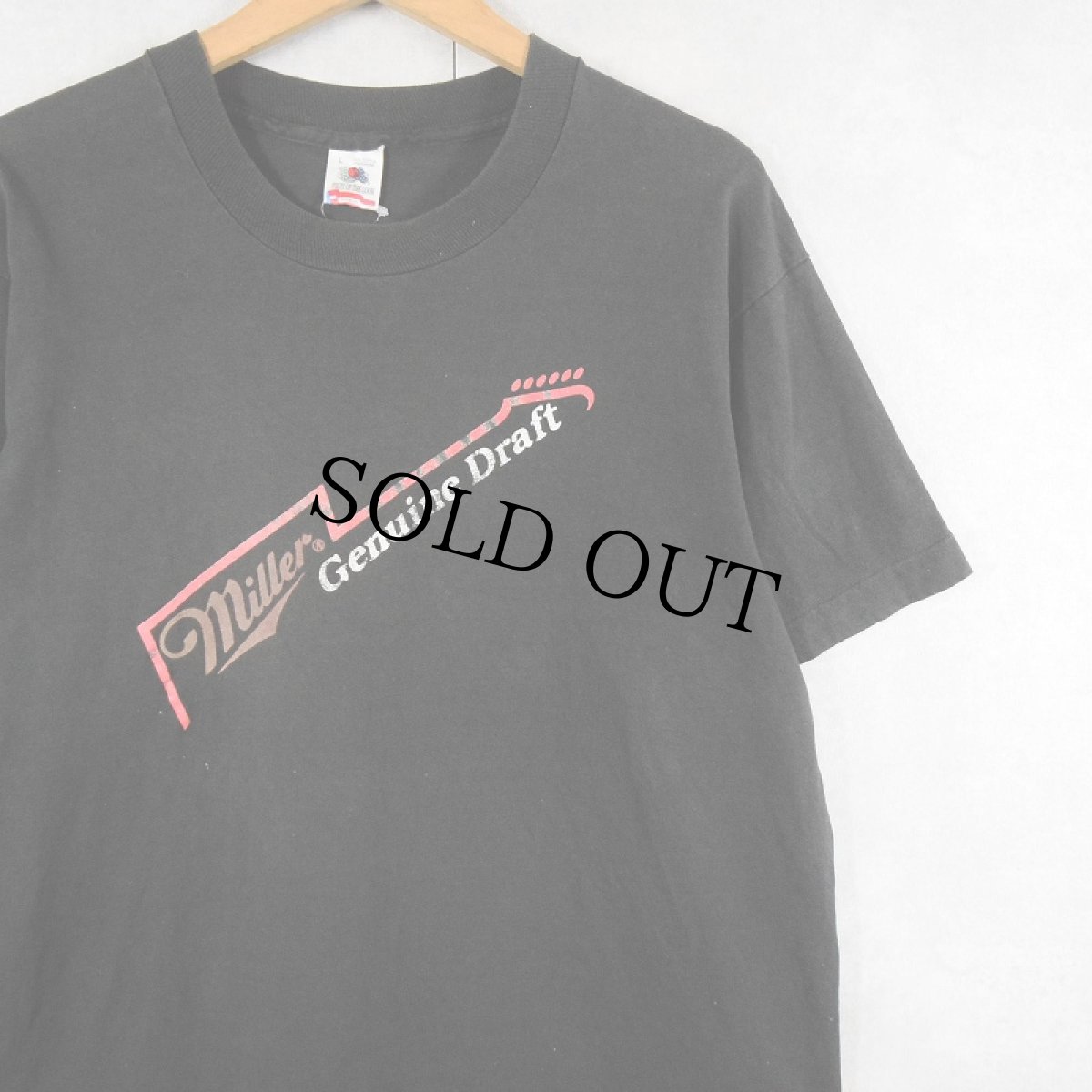 画像1: 90's Miller USA製 "Genuine Draft"ビールメーカー ロゴプリントTシャツ BLACK L (1)