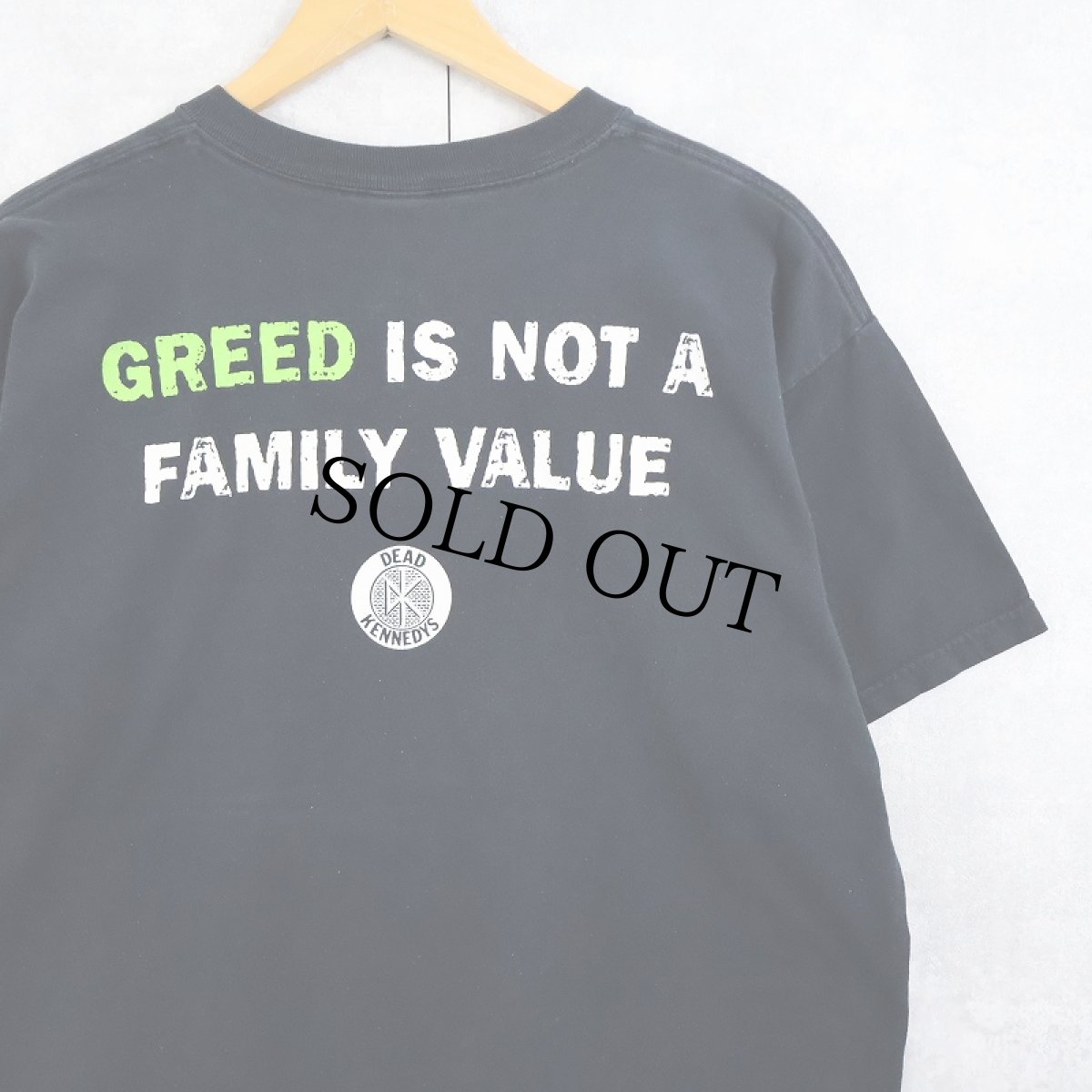 画像2: DEAD KENNEDYS KILL THE POOR ハードコア・パンクバンド プリントTシャツ BLACK L (2)