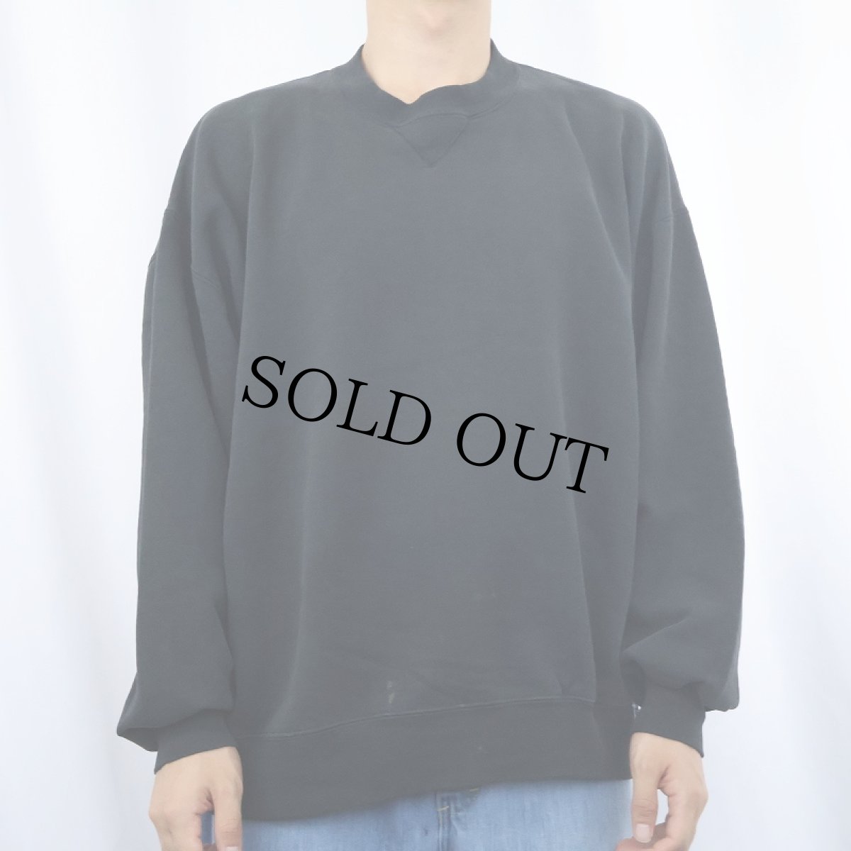 画像2: 90's RUSSELL ATHLETIC USA製 前V スウェット BLACK XL (2)