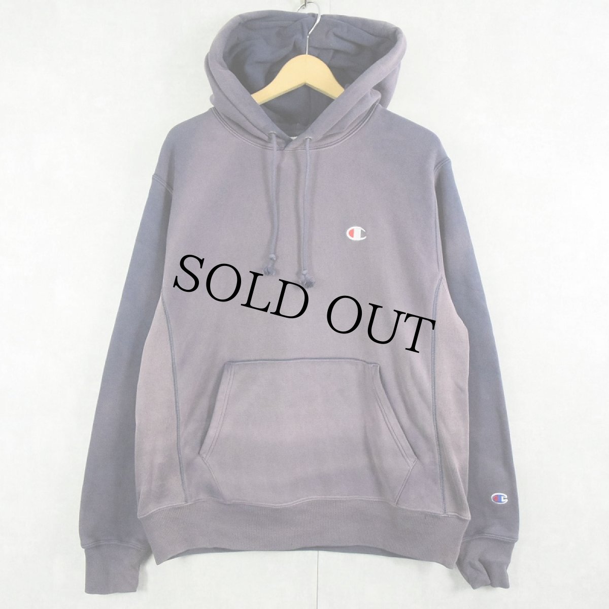 画像1: Champion REVERSE WEAVE 目付き フェードスウェットフーディー NAVY M (1)