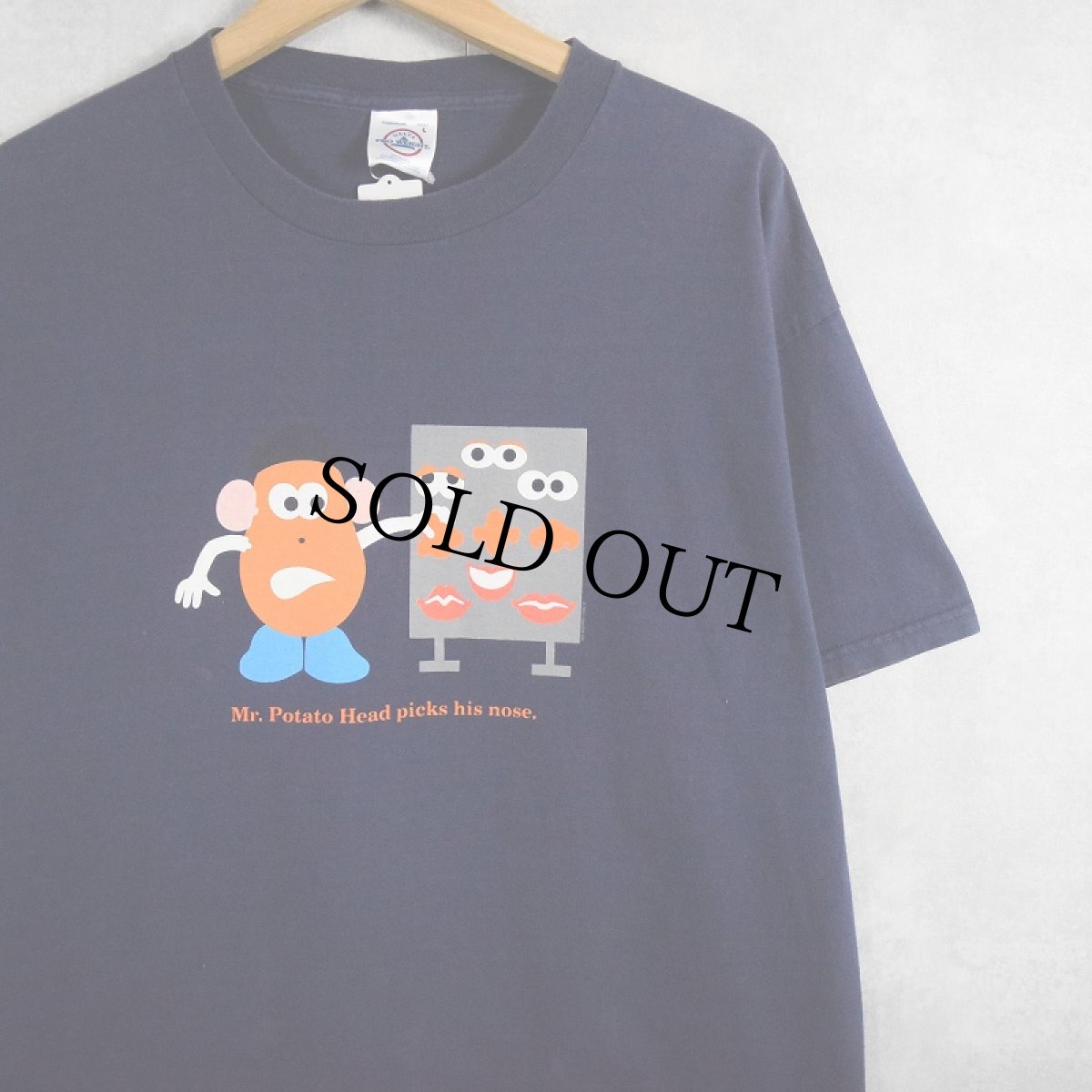 画像1: 2000's Mr. Potato Head "Picks his nose." キャラクターTシャツ L (1)