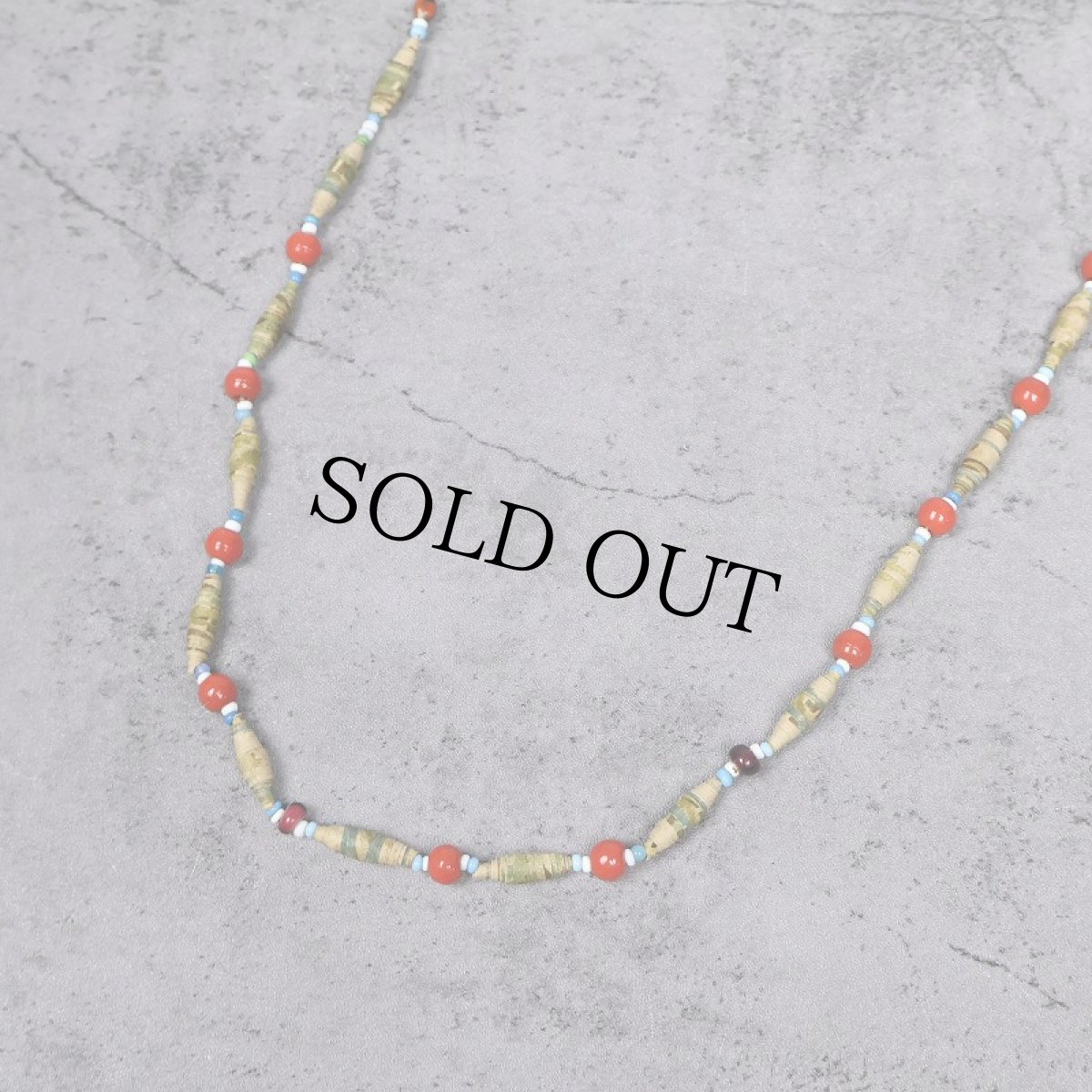 画像1: 1910's WWI British "Wallpaper and Glass Beads" Necklace (1)