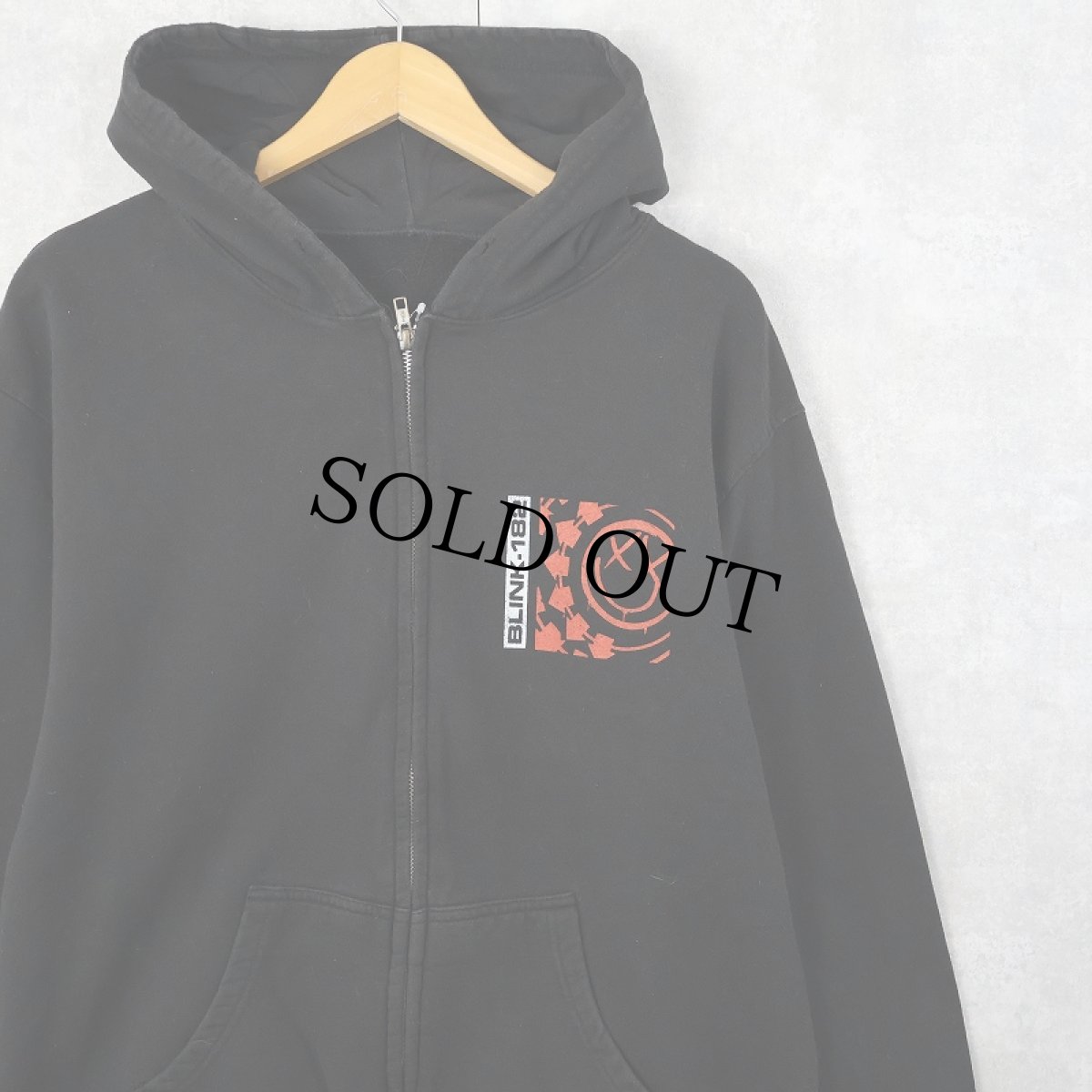 画像2: BLINK 182 "CRAPPY PUNK ROCK" ポップパンクバンド スウェットジップパーカー BLACK (2)