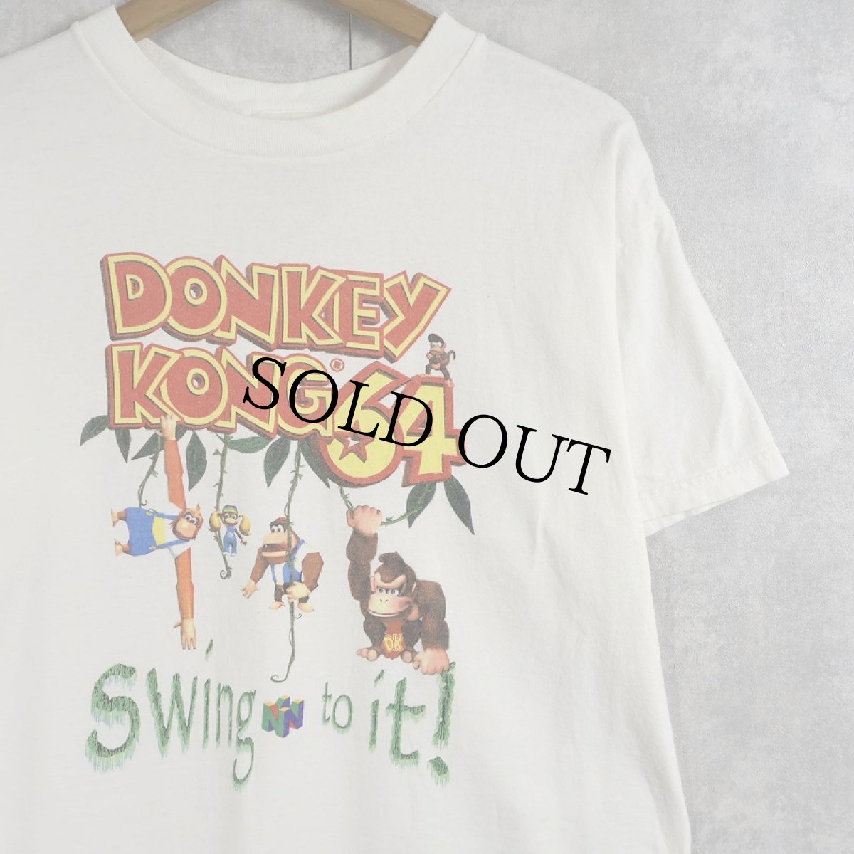 画像1: 90's〜 DONKEY KONG 64 "Swing to it!" ゲームプリントTシャツ L (1)