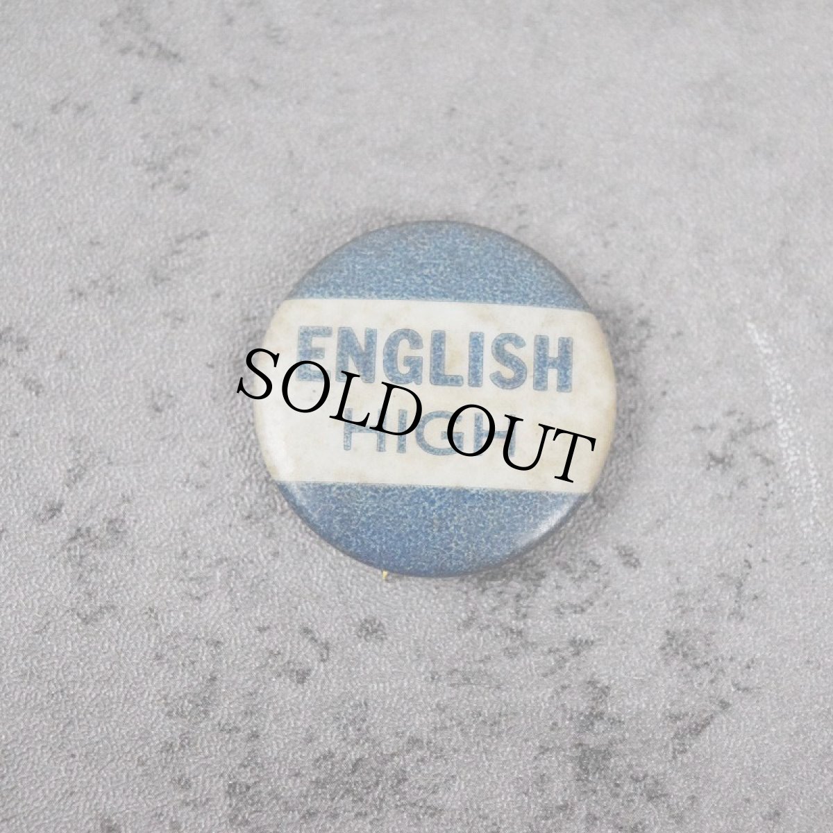 画像1: VINTAGE "ENGLISH HIGH" 缶バッジ (1)