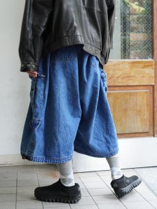 画像1: 2000's KING SIZE "SUPER BIG" デニムカーゴショーツ W65 (1)