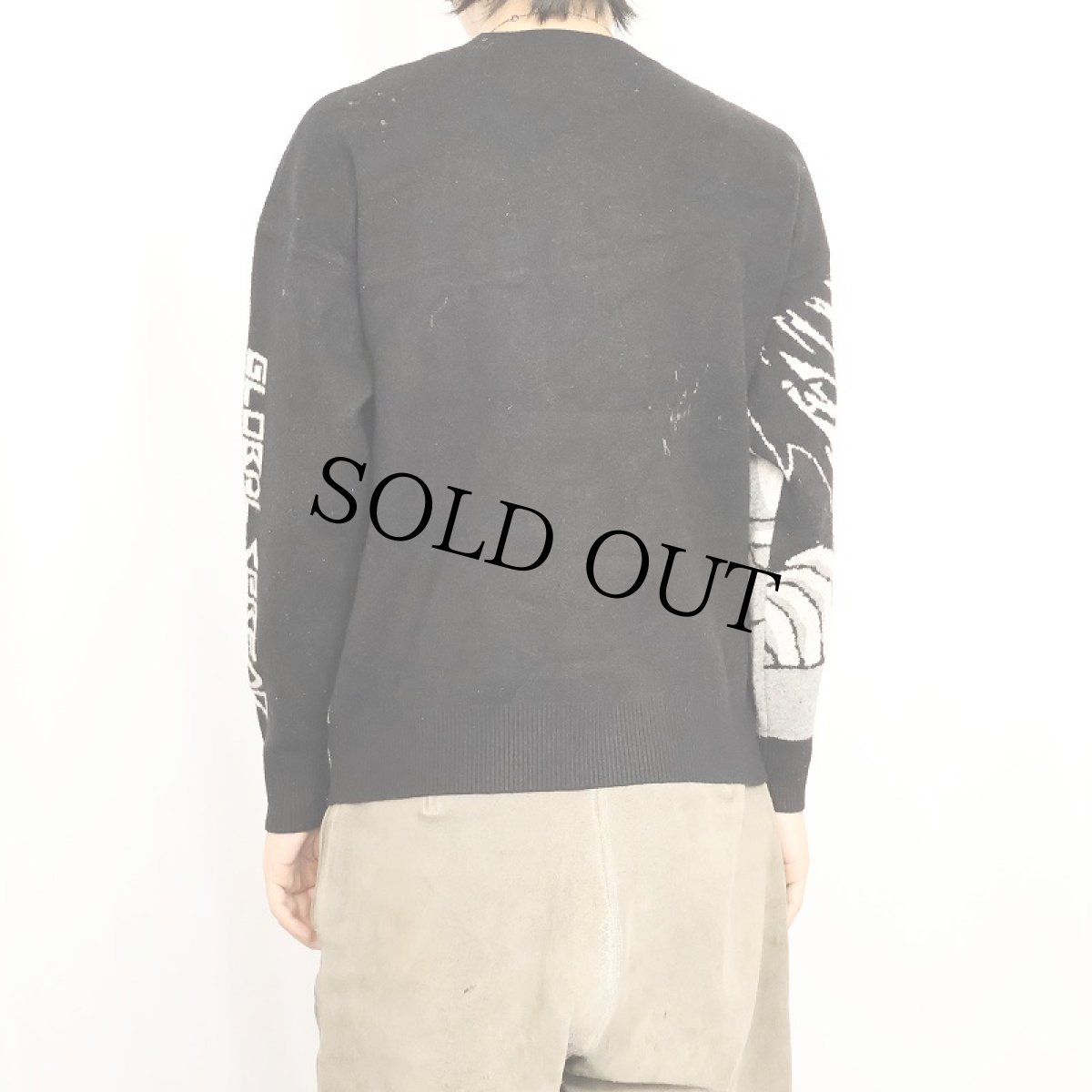 画像3: DEATH NOTE "弥 海砂×L" キャラクタースキーニットセーター BLACK M (3)