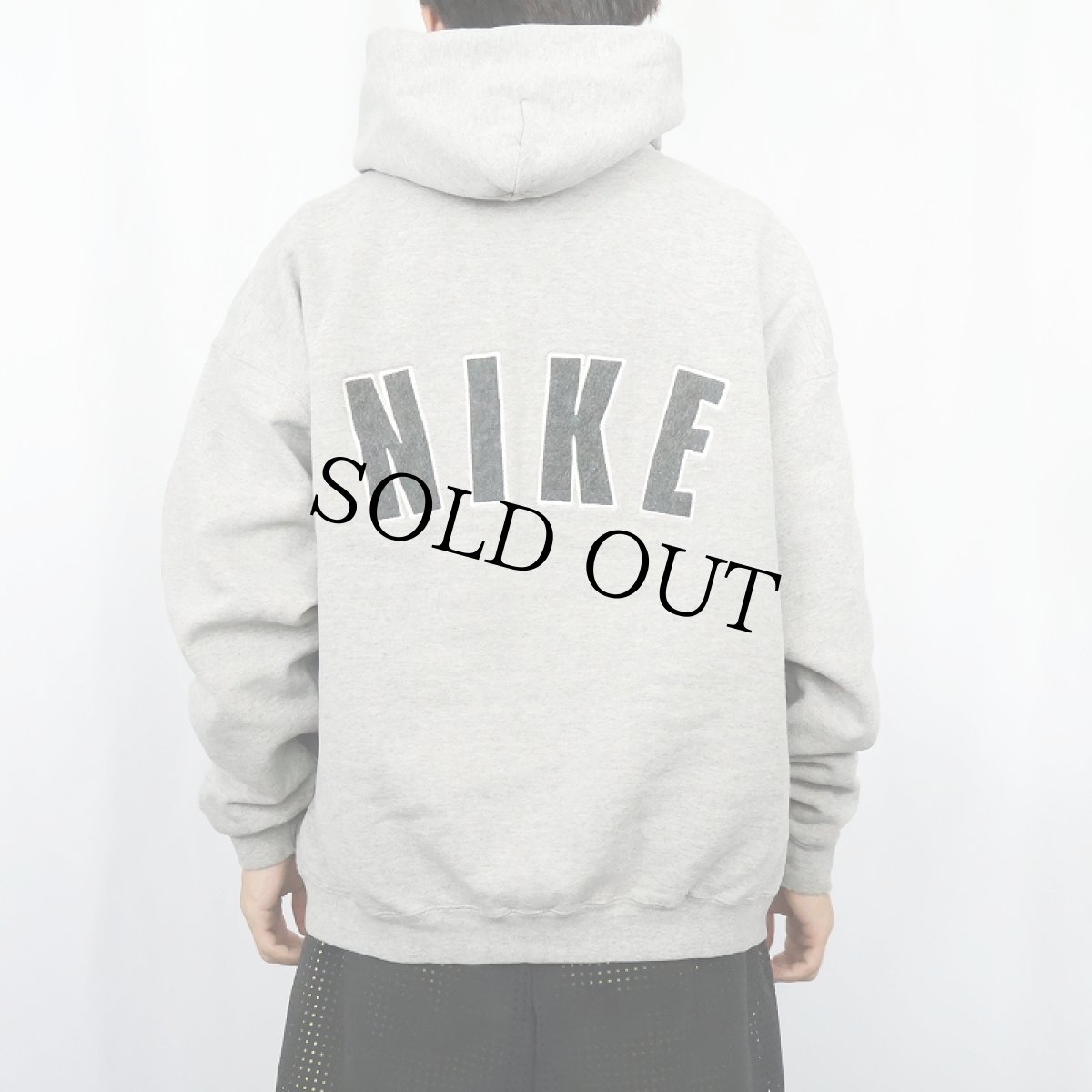 画像4: 90's〜 NIKE USA製 ロゴ刺繍 スウェットフーディー XL (4)