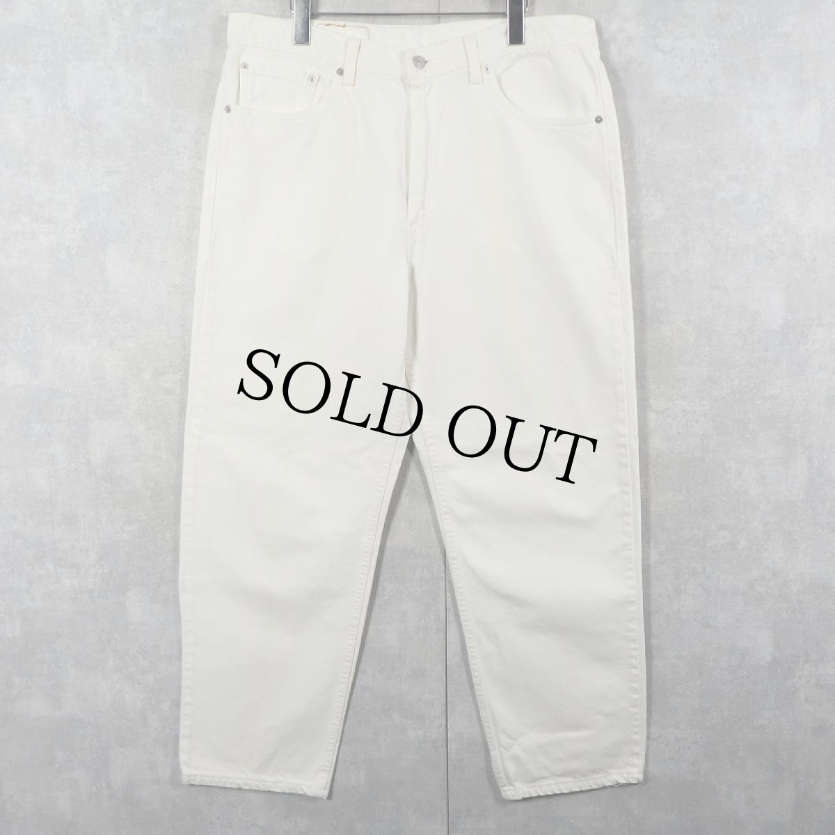 画像1: 90's Levi's 550 RELAXED FIT USA製 ホワイトデニムパンツ W37 (1)