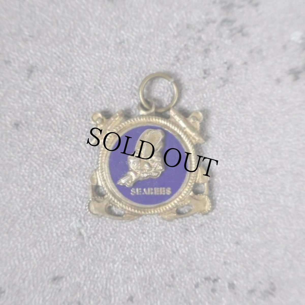 画像1: 40's〜 U.S.NAVY "SEABEES" ネックレストップ (1)