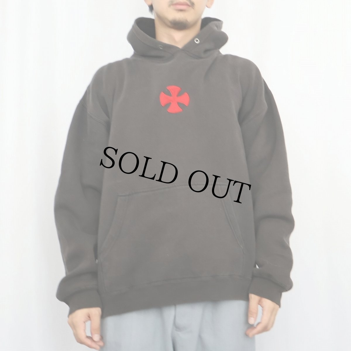 画像3: 90's〜 INDEPENDENT スケートブランド ロゴ刺繍スウェットフーディー (3)