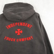 画像1: 90's〜 INDEPENDENT スケートブランド ロゴ刺繍スウェットフーディー (1)